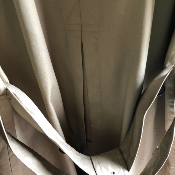 Burberry Trench Coat - Picture 4 of 8